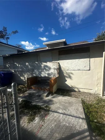 $2,300 | 1919 Southwest 2nd Street, Unit C, Miami, FL 33135