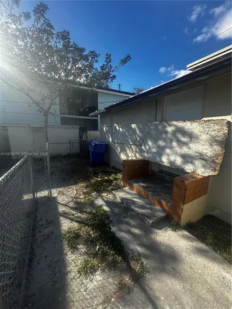 $2,300 | 1919 Southwest 2nd Street, Unit C, Miami, FL 33135