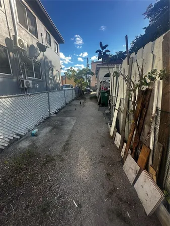 $2,300 | 1919 Southwest 2nd Street, Unit C, Miami, FL 33135