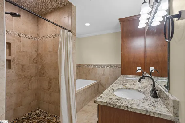 $309,900 | 433 Litchfield Drive, Moore, SC 29369