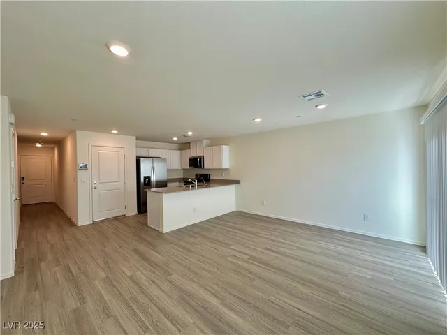 $1,795 | 4809 Currant Ridge Avenue, Las Vegas, NV 89141