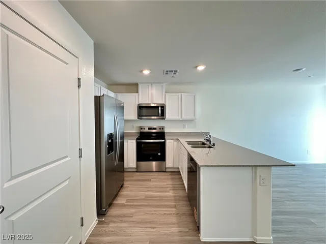 $1,795 | 4809 Currant Ridge Avenue, Las Vegas, NV 89141