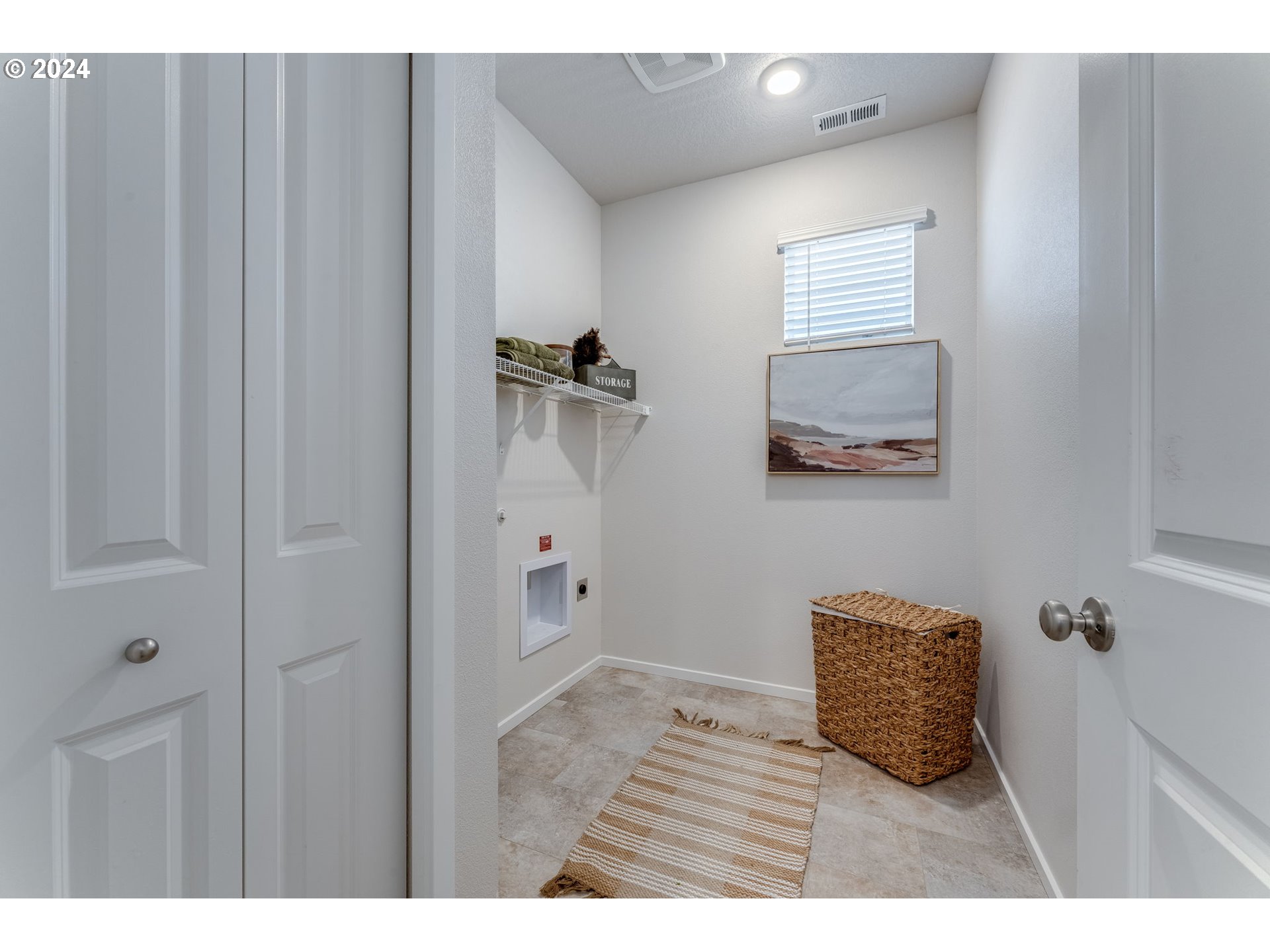 2760 U Street Springfield, OR 97477 - Photo 25 of 48 a living room with furniture and a window