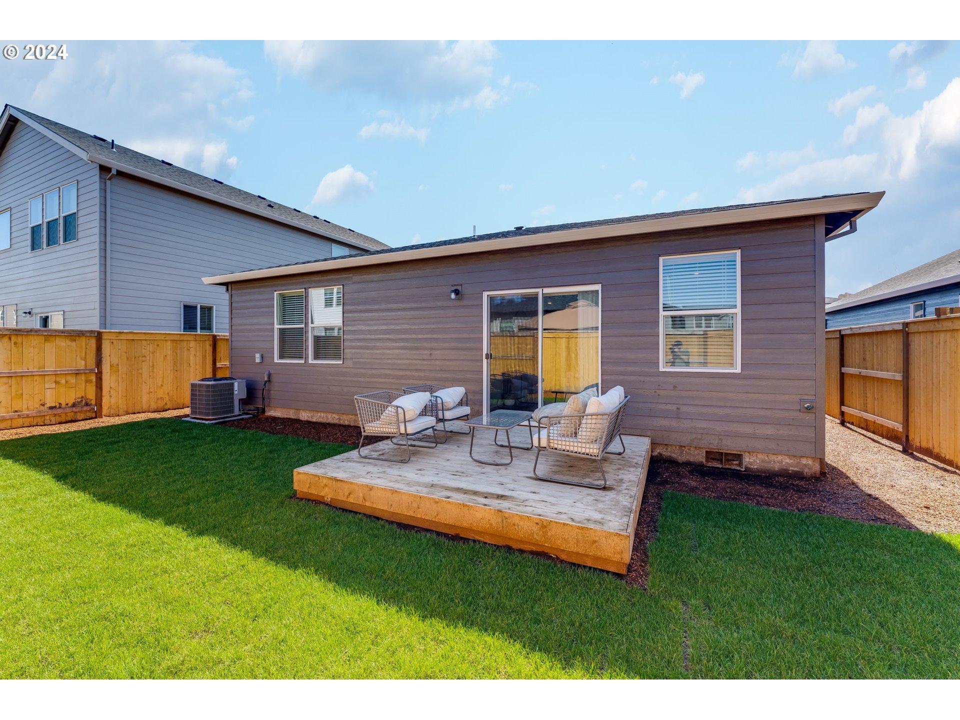 2760 U Street Springfield, OR 97477 - Photo 47 of 48 a view of a house with backyard