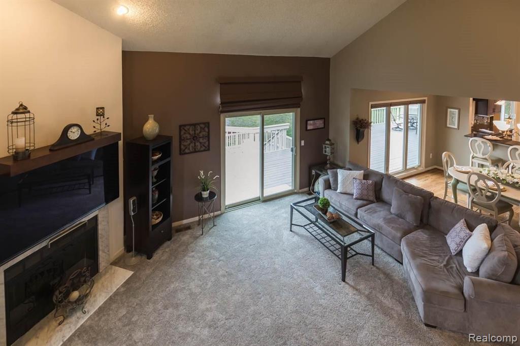 37291 Chesapeake Road Farmington Hills, MI 48335 - Photo 10 of 45
