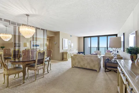 $599,999 | 2301 South Ocean Drive, Unit 2303, Hollywood, FL 33019