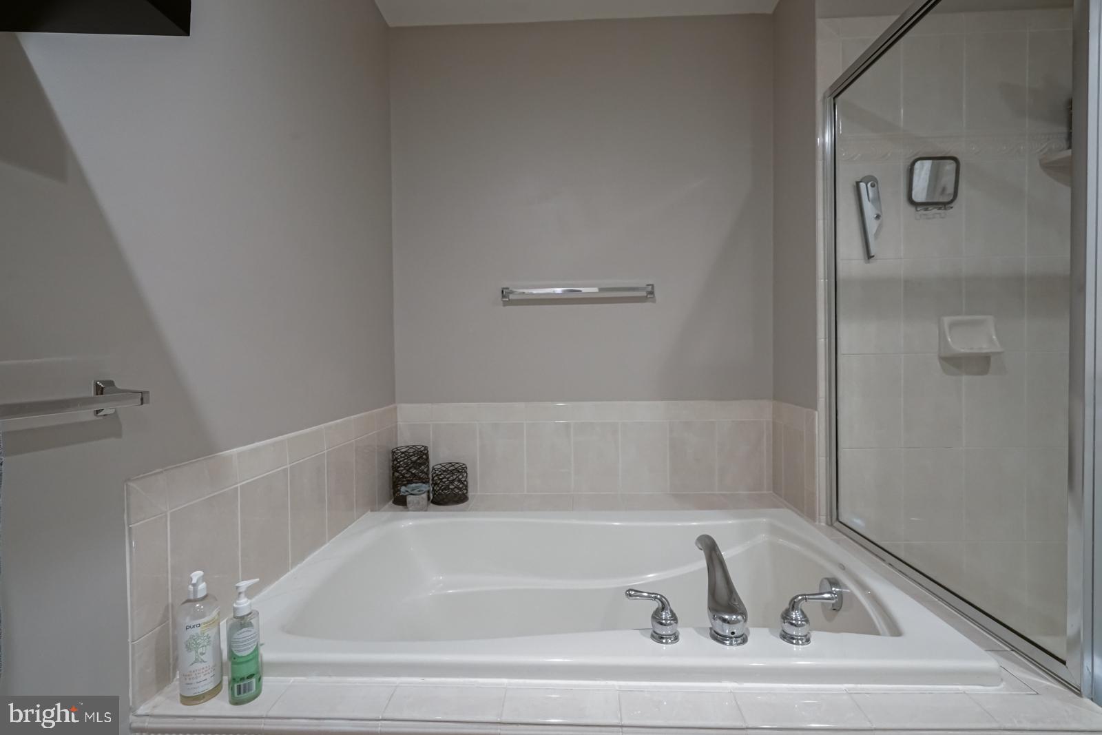 1005 Moore Road Thorofare, NJ 08086 - Photo 26 of 33
