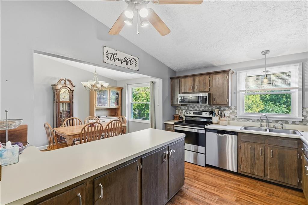 110 Glengarry Drive Coraopolis, PA 15108 - Photo 15 of 40 Gallery Image 15