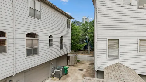 $379,000 | 2719 La Branch Street, Houston, TX 77004