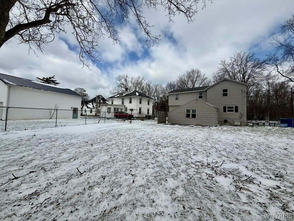 2646 Youngstown Lockport Road Porter, NY 14131 - Photo 11 of 44