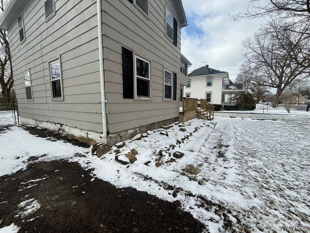 2646 Youngstown Lockport Road Porter, NY 14131 - Photo 13 of 44