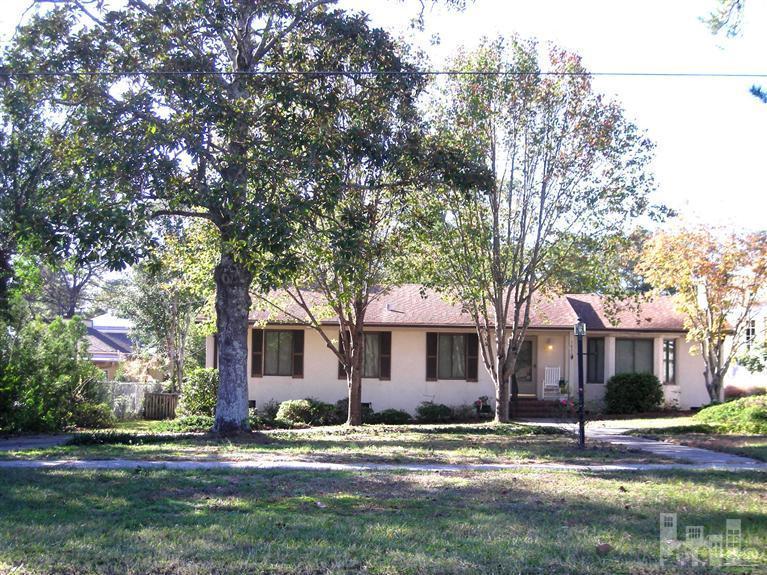 1650 Country Club Road Wilmington, NC 28401 - Photo 1 of 12 Primary Photo