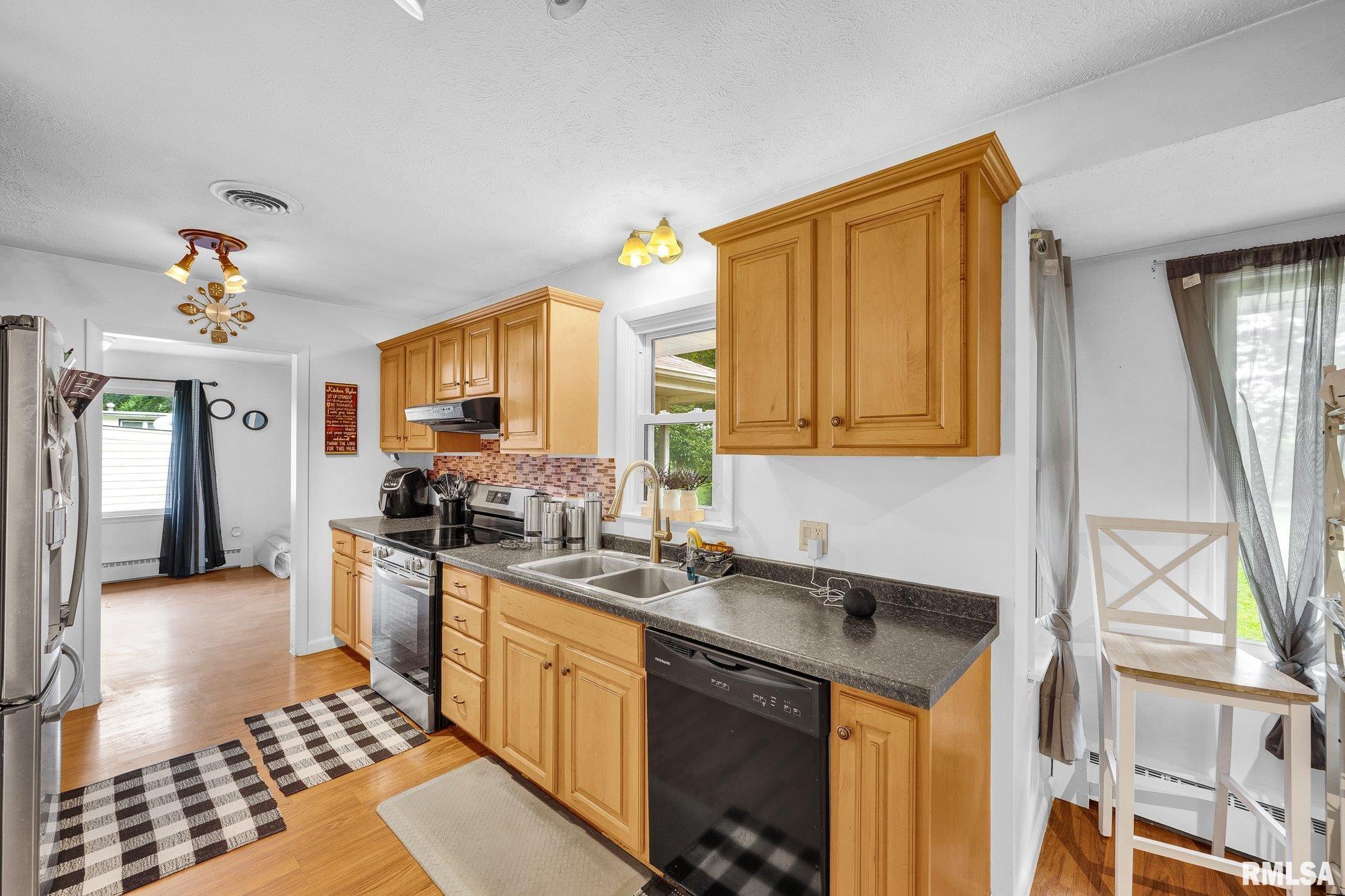 2304 North Lehman Road Peoria, IL 61604 - Photo 10 of 31