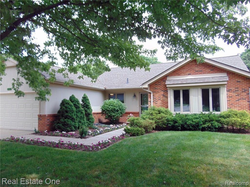2091 Highsplint Drive Rochester Hills, MI 48307 - Photo 1 of 31