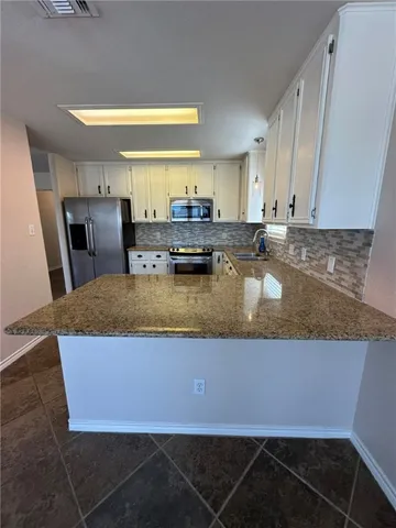 $2,200 | 14905 Dasmarinas Drive, Corpus Christi, TX 78418