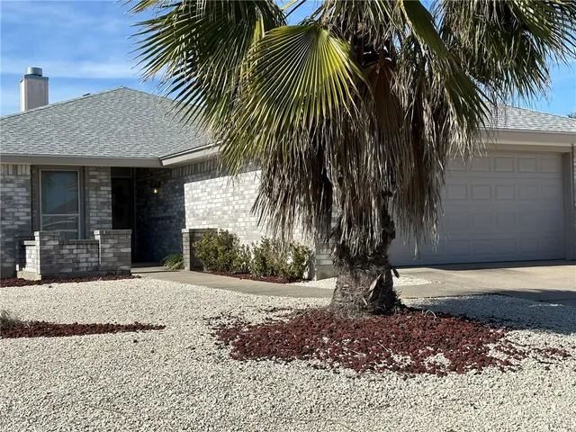 $2,200 | 14905 Dasmarinas Drive, Corpus Christi, TX 78418