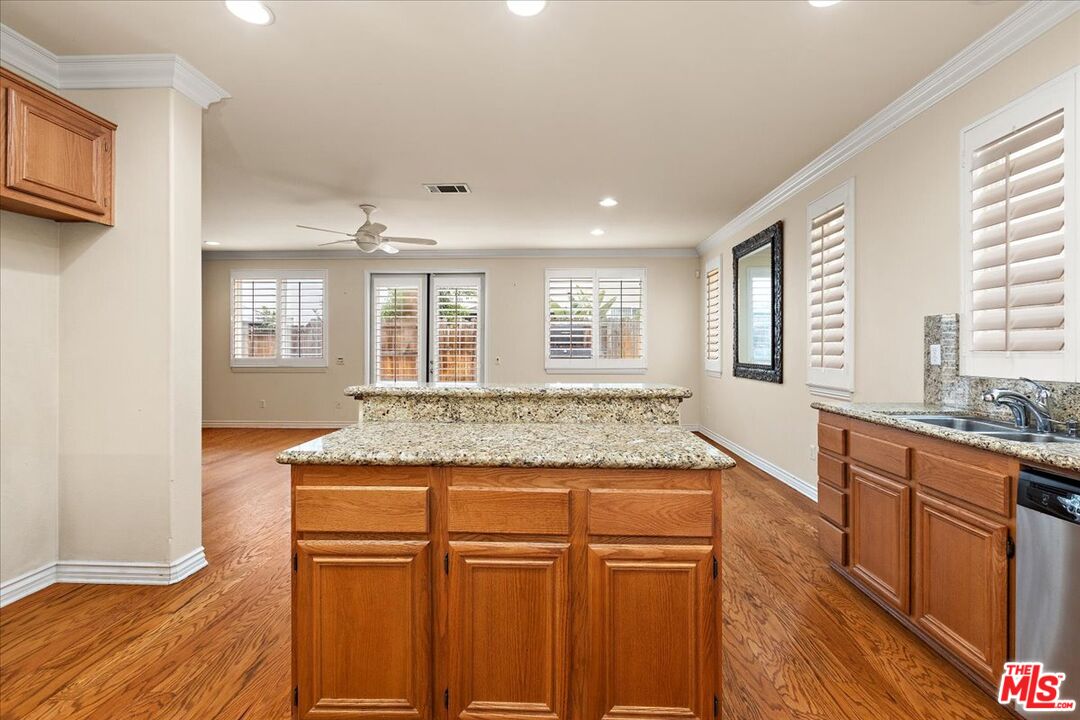 17536 Yellowwood Way Carson, CA 90746 - Photo 14 of 45