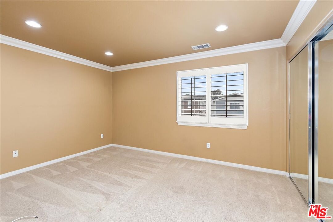 17536 Yellowwood Way Carson, CA 90746 - Photo 26 of 45