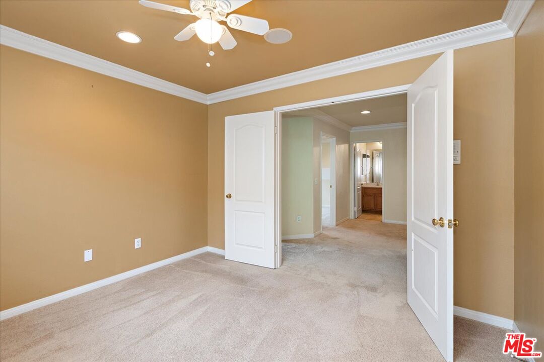 17536 Yellowwood Way Carson, CA 90746 - Photo 29 of 45