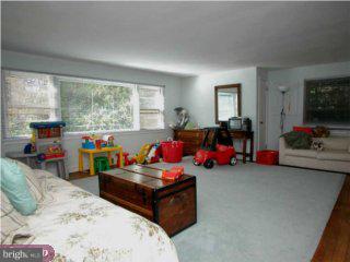 1224 Gilbert Road Jenkintown, PA 19046 - Photo 5 of 6