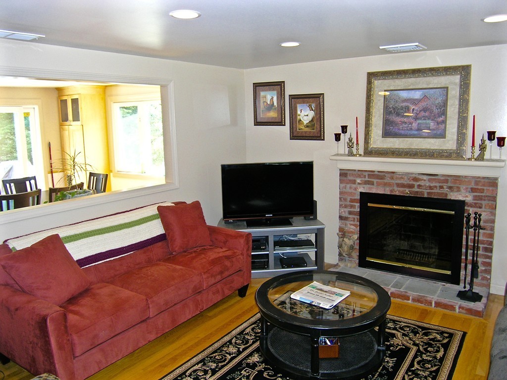 333 Main Street Hanover, MA 02339 - Photo 3 of 28 Gallery Image 3