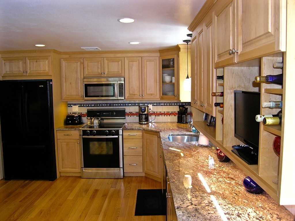 333 Main Street Hanover, MA 02339 - Photo 7 of 28 Gallery Image 7