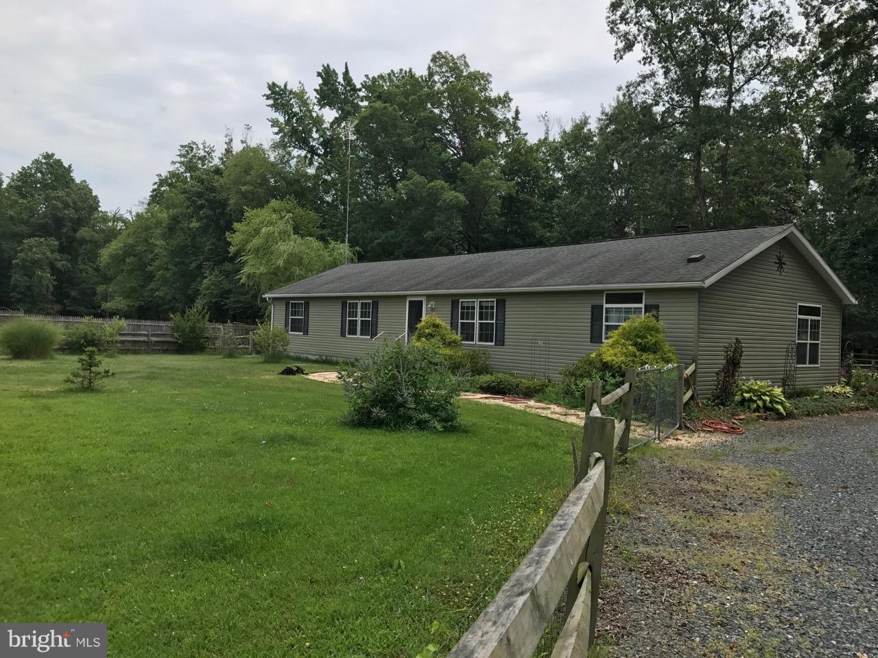 25795 Garey Road Denton, MD 21629 - Photo 1 of 22 a view of a house with backyard and sitting area
