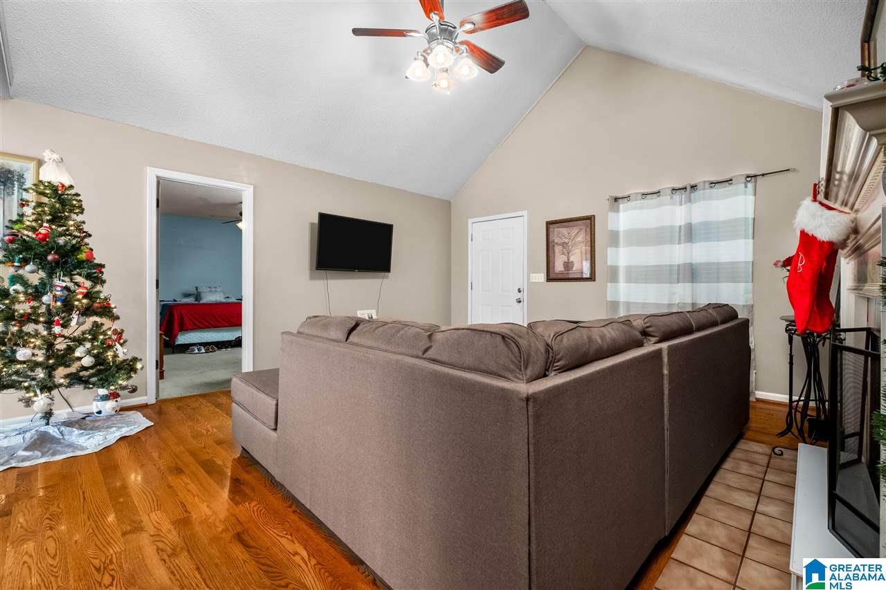 2913 Pinetree Street Moody, AL 35004 - Photo 4 of 32