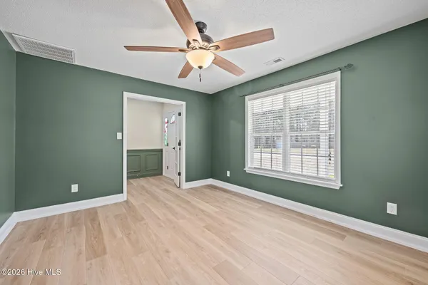 $374,900 | 104 Trailwood Drive, Hubert, NC 28539