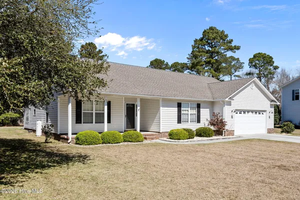 $374,900 | 104 Trailwood Drive, Hubert, NC 28539