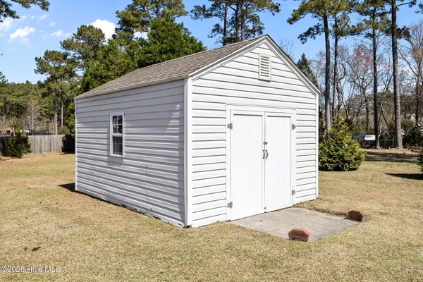 $374,900 | 104 Trailwood Drive, Hubert, NC 28539