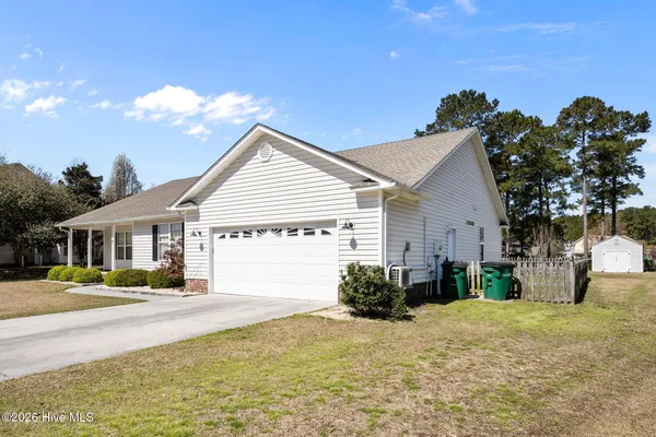 $374,900 | 104 Trailwood Drive, Hubert, NC 28539