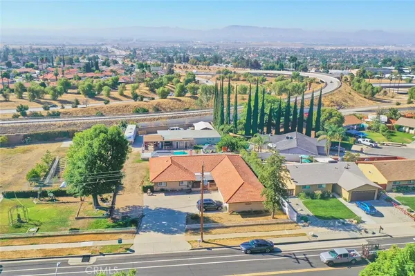 $3,890 | 3931 Atlantic Avenue, Highland, CA 92346