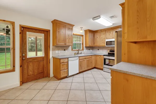 $450,000 | 9847 Farm To Market Road 326, Lufkin, TX 75901