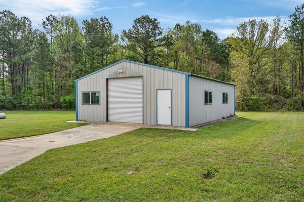 $450,000 | 9847 Farm To Market Road 326, Lufkin, TX 75901