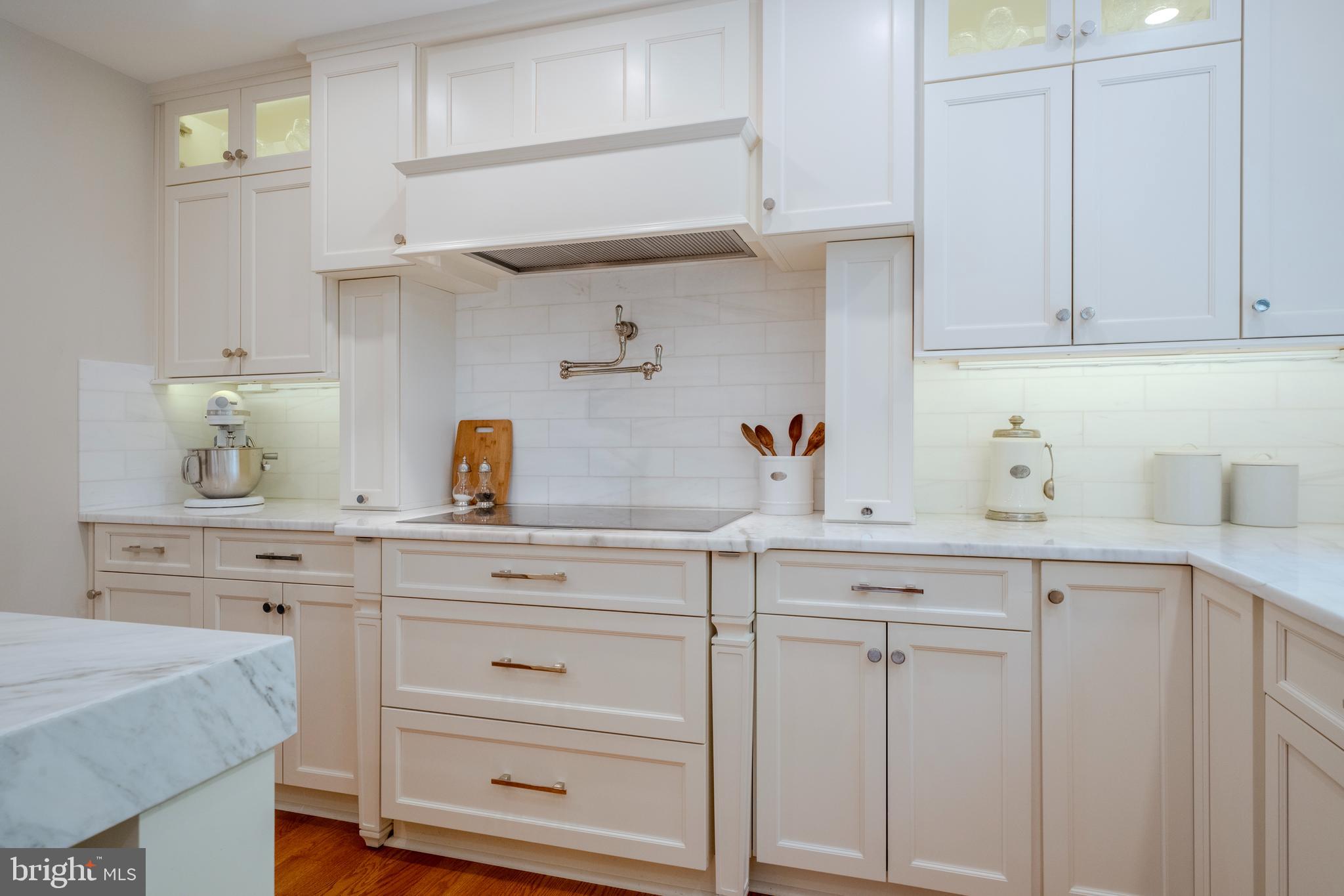 11910 Winstead Lane Reston, VA 20194 - Photo 6 of 80 Kitchen