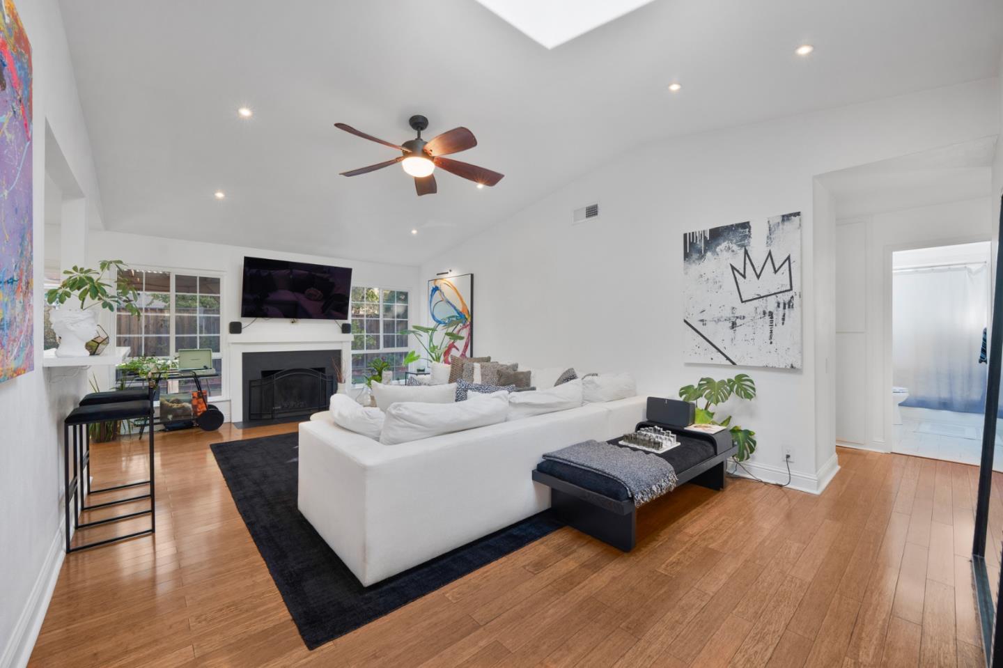 5510 Dunsburry Way San Jose, CA 95123 - Photo 3 of 32