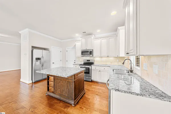 $395,000 | 330 Ashley Oaks Drive, Simpsonville, SC 29680