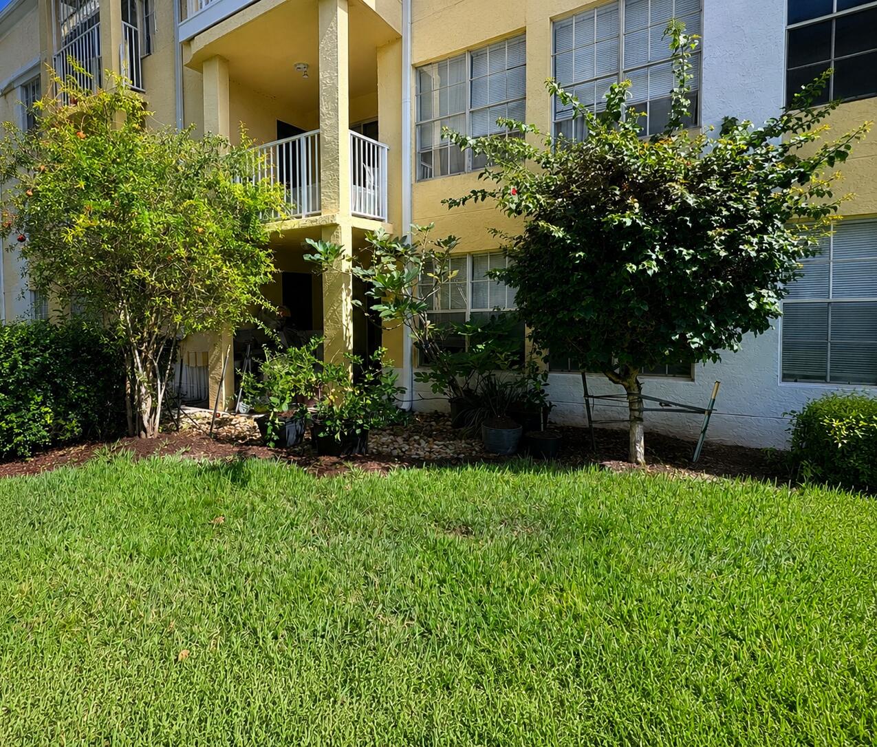 6323 La Costa Drive, Unit B Boca Raton, FL 33433 - Photo 12 of 17 back patio