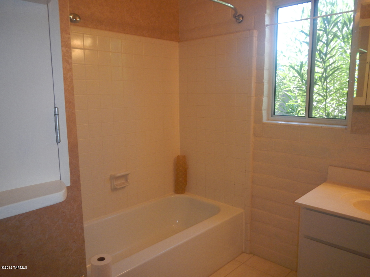 9751 East Sellarole Road Tucson, AZ 85730 - Photo 16 of 34 Gallery Image 16