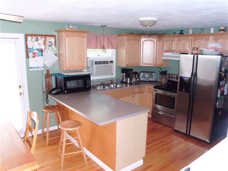 490 Fletcher Road North Kingstown, RI 02852 - Photo 8 of 20 Kitchen.