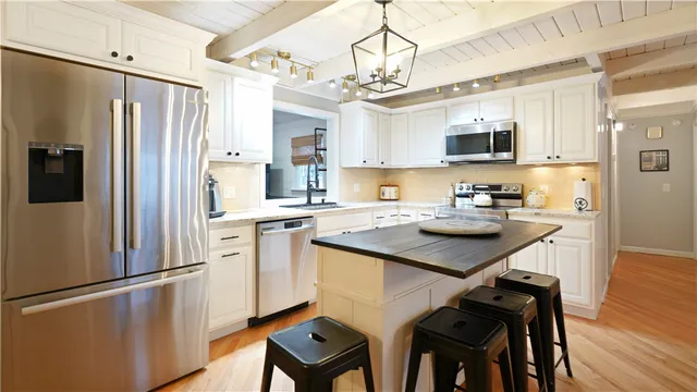 $524,900 | 19 Turner Drive, West Warwick, RI 02893