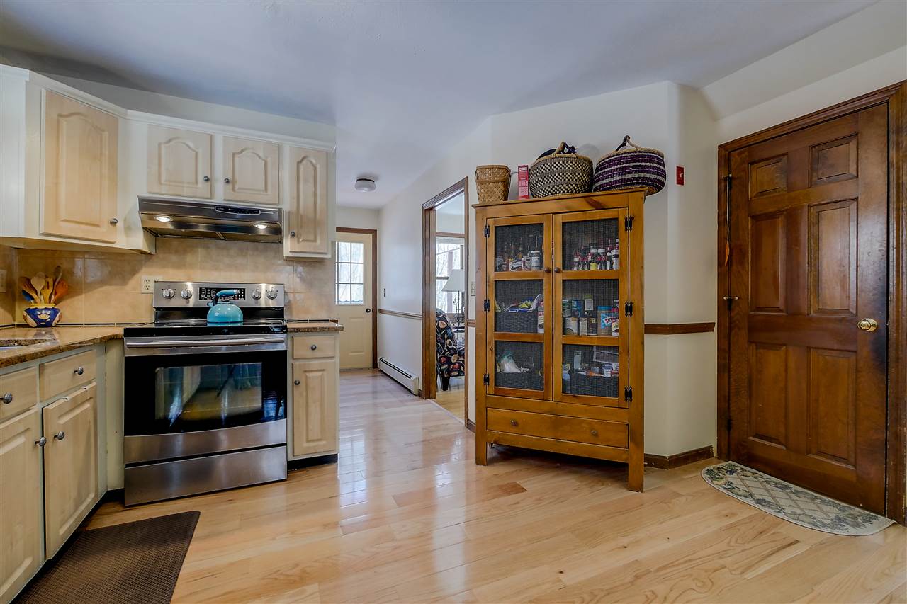 8 Shannon Road Hampstead, NH 03841 - Photo 22 of 35