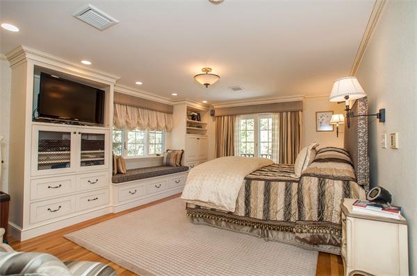 52 Crestview Road Milton, MA 02186 - Photo 11 of 15