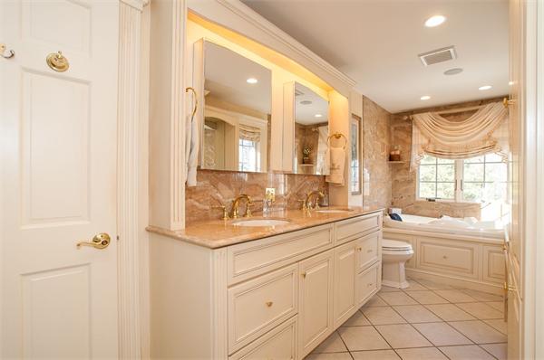 52 Crestview Road Milton, MA 02186 - Photo 12 of 15