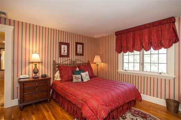 52 Crestview Road Milton, MA 02186 - Photo 14 of 15