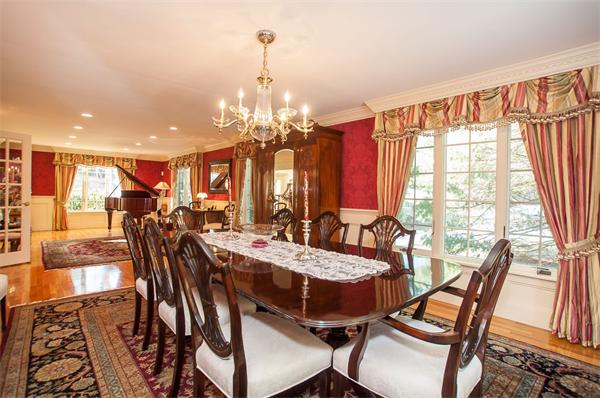 52 Crestview Road Milton, MA 02186 - Photo 5 of 15