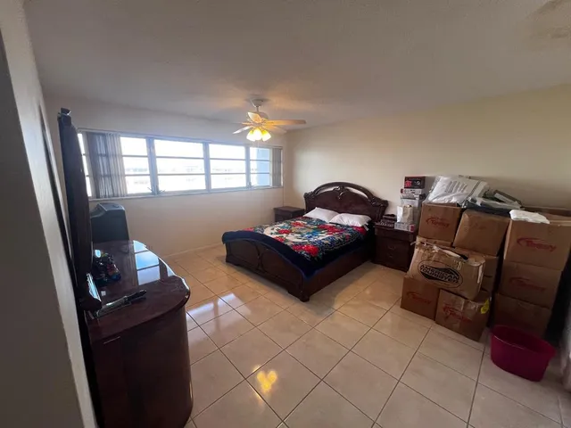 $299,999 | 329 Southeast 3rd Street, Unit 502T, Hallandale Beach, FL 33009