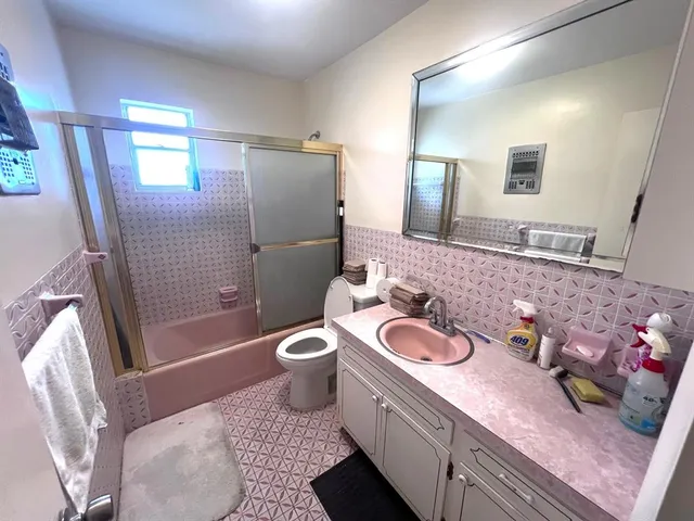 $299,999 | 329 Southeast 3rd Street, Unit 502T, Hallandale Beach, FL 33009