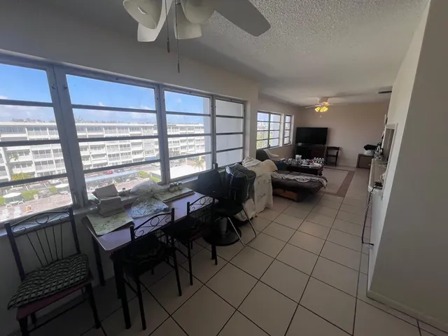 $299,999 | 329 Southeast 3rd Street, Unit 502T, Hallandale Beach, FL 33009